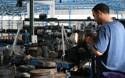 Las pymes perdieron 181.000 puestos de trabajo desde noviembre de 2023: desaparecen casi 200 empleos por día